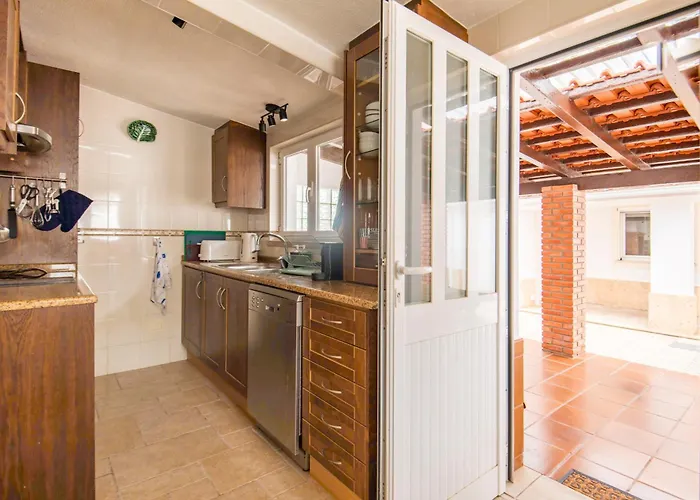 Casa Da Luz - Refugio De Sonho Surfistas Casal do Narcizo